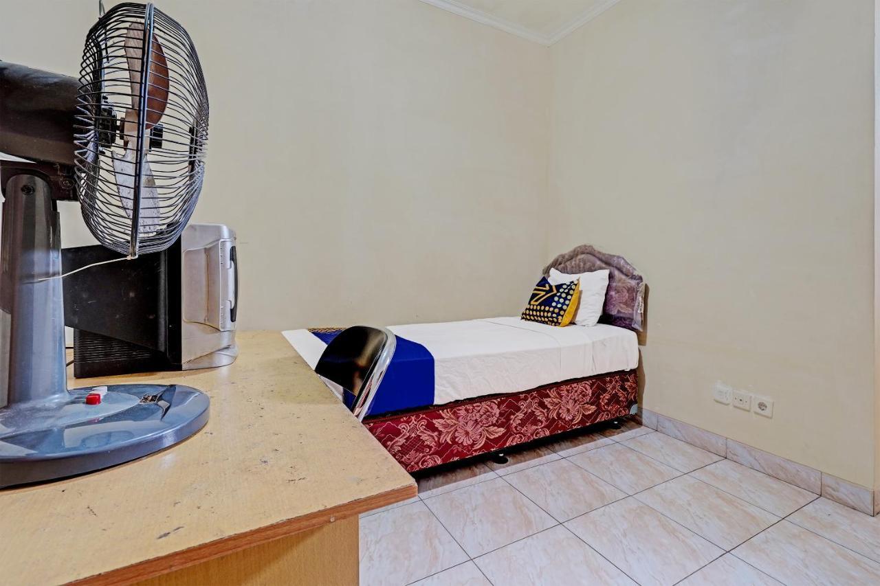 Spot On 91482 Sentosa Home บันดุง ภายนอก รูปภาพ